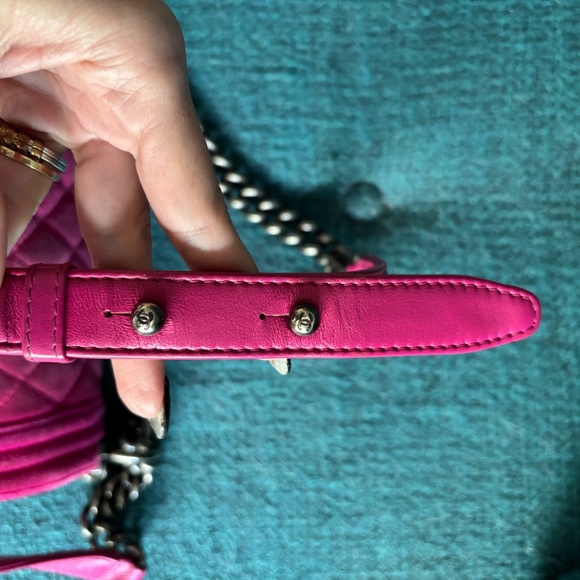 Chanel authentic small velvet pink boy bag - Picture 16 of 16